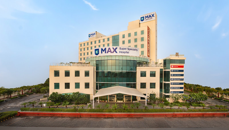 Max Hospital - IVF Center
